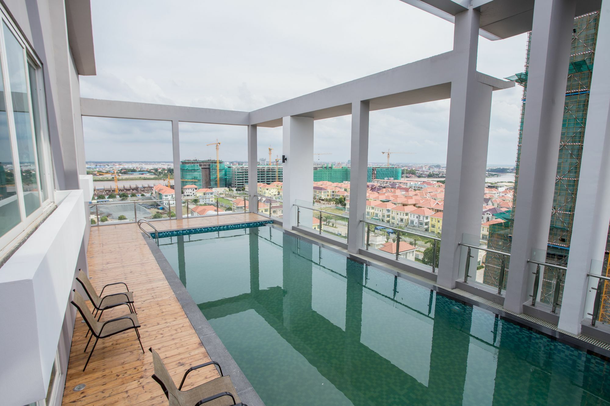 Ca&Sa Serviced Apartment Phnom Penh Exterior photo